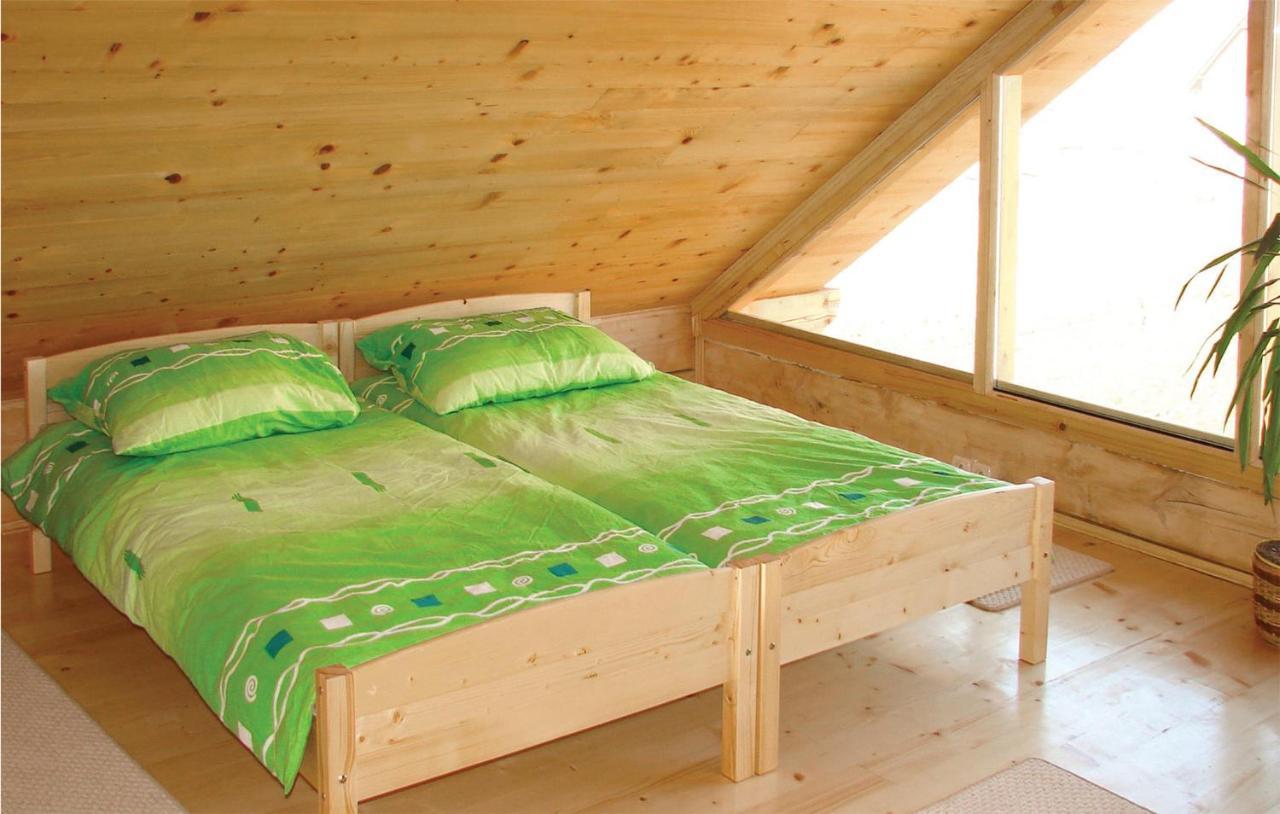 3 Bedroom Cozy Home In Mscice Podamirowo Esterno foto